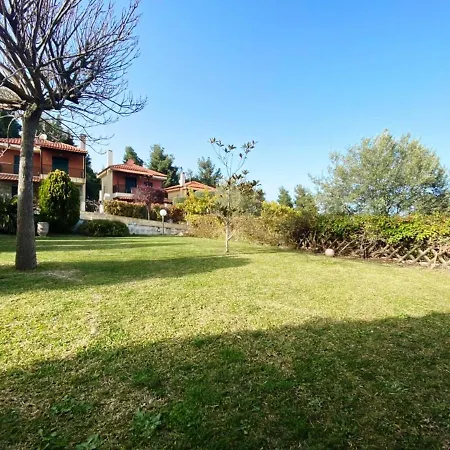 Amazing With Views Sea In Vila Paliouri